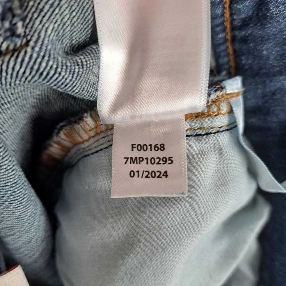 Lot Of 2 Lucky Brand Jeans Mens 36x30 Blue Denim 221 and 121